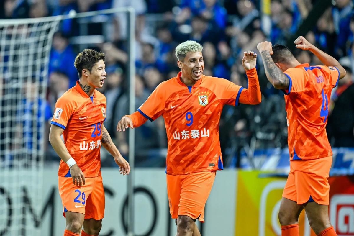 lol攻略-关键时刻山东泰山备战欧篮联,门线救险细节曝光,管理层满意,高层口径保持一致(山东泰山队备战足协杯决赛)